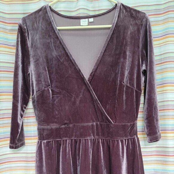 🍄 50% OFF - TWIK Lavender Velvet 3/4 Sleeves Wrap-Around Bodice Midi Dress - Picture 8 of 12